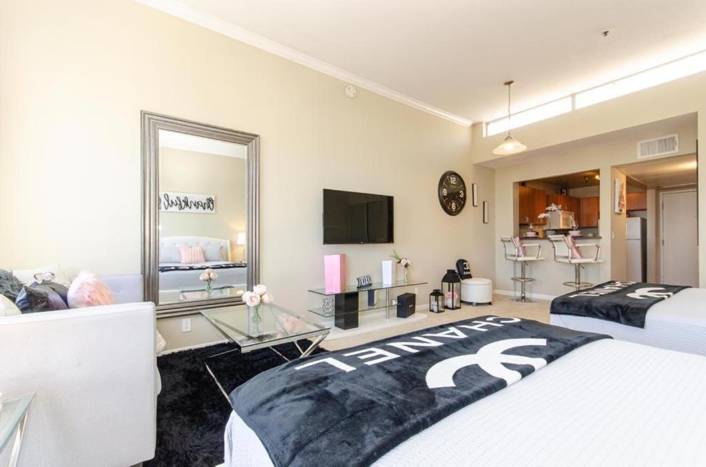 Loft Apartments At Hollywood Free Parking Close To Studios Universal Los Angeles Luaran gambar